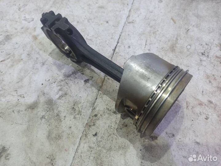 Поршень с шатуном Форд