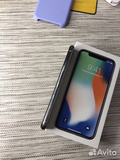iPhone X, 64 ГБ