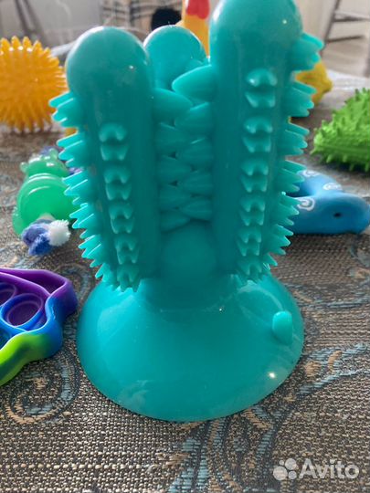 Грызунки и игрушки для собак