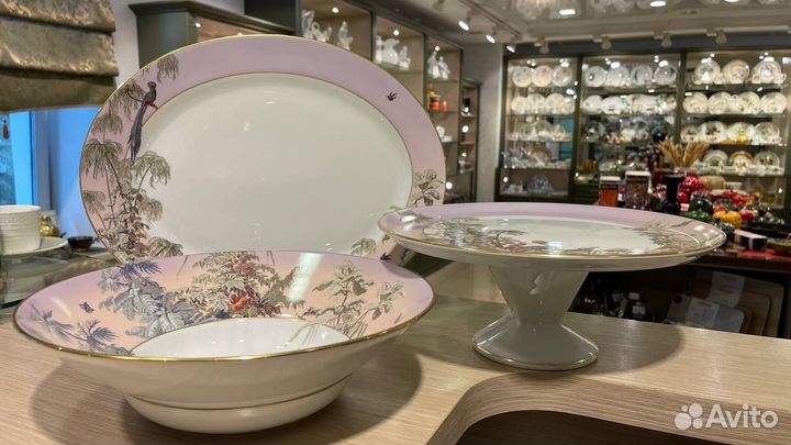 Сервиз фарфоровый 