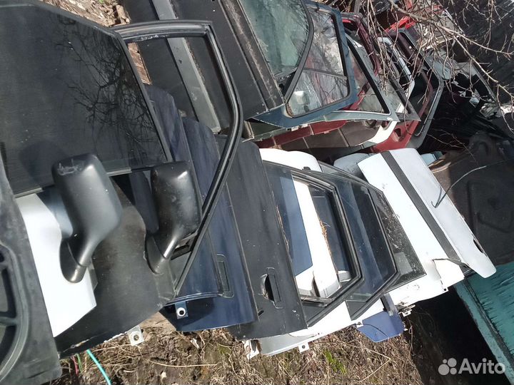 Дверь для Audi 80