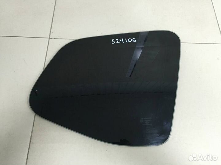 Стекло кузовное глухое правое Renault Duster 2012
