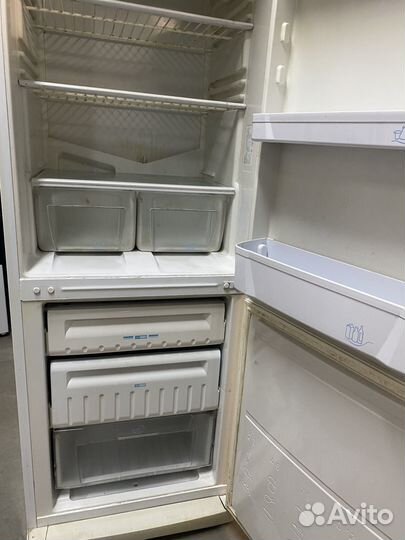 Холодильник Indesit (2.камеры)