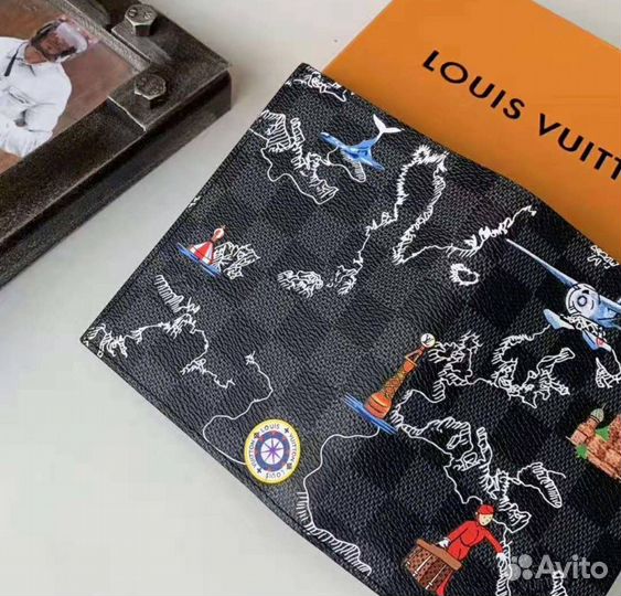 Обложка для паспорта Louis Vuitton