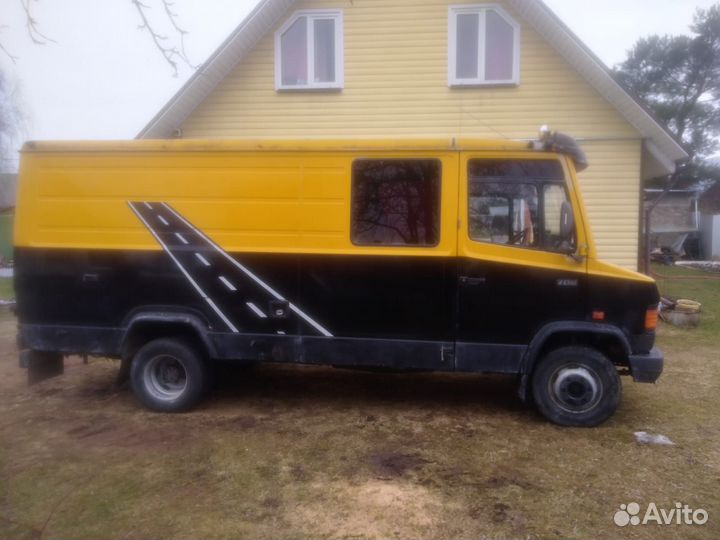 Mercedes-Benz T2 4.0 МТ, 1987, 293 500 км