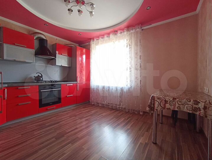 2-к. квартира, 52 м², 2/5 эт.