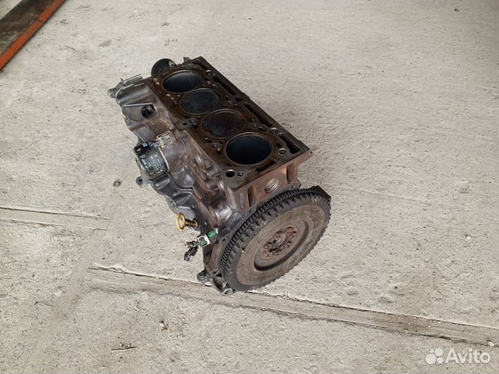 Блок двигателя K4M720 Renault