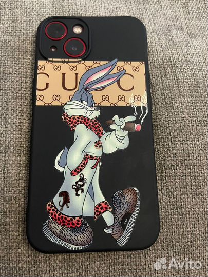 Телефон iPhone 13