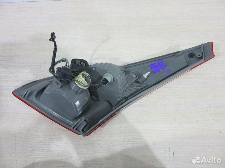 Фонарь задний внутренний левый Renault Megane III