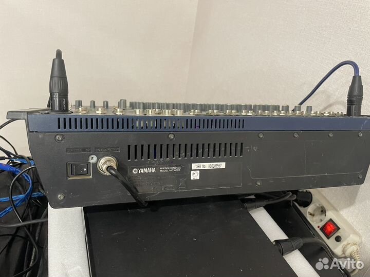 Микшерный пульт Yamaha MG166CX