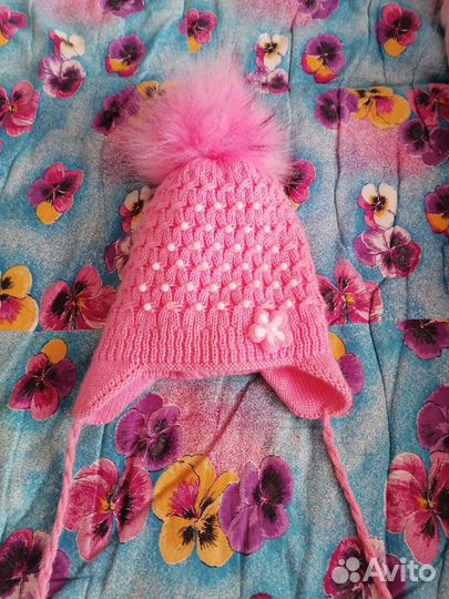 Шапки одна осень по меньше зима