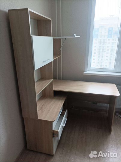 Угловой письменный стол бу