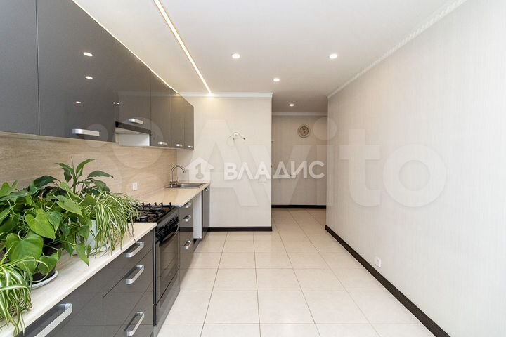 2-к. квартира, 60,6 м², 3/10 эт.