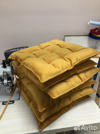 Подушки сидушки на стулья в разных расцветках