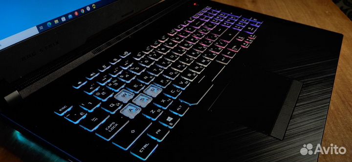 Ноутбук игровой Asus rog strix g17