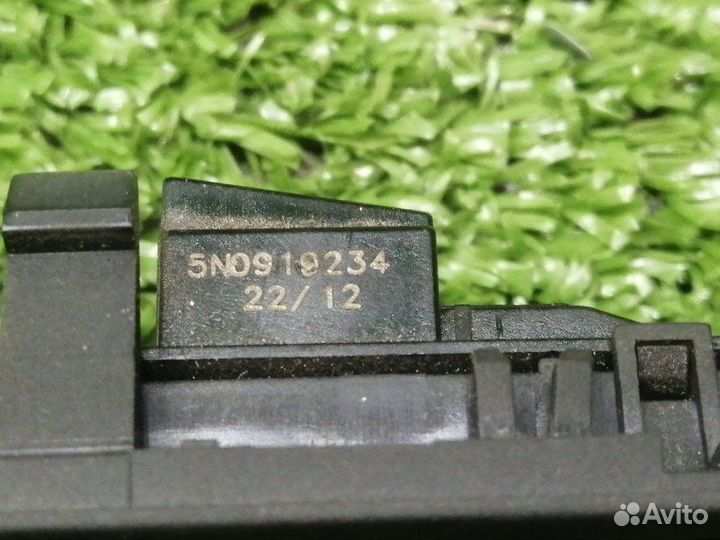 Кнопки прочие Volkswagen Tiguan 1 2013