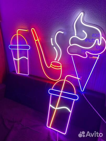 Неоновые вывески с надписью/рисунком