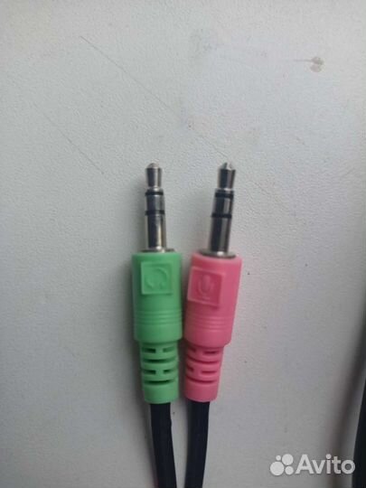 Наушники с микрофоном