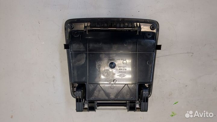 Бардачок Skoda Yeti, 2016