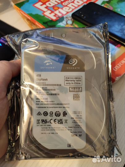4 тб Жесткий диск Seagate SkyHawk