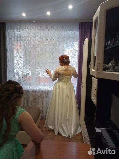 Свадебное платье