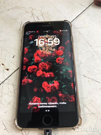 Телефон iPhone 8 plus