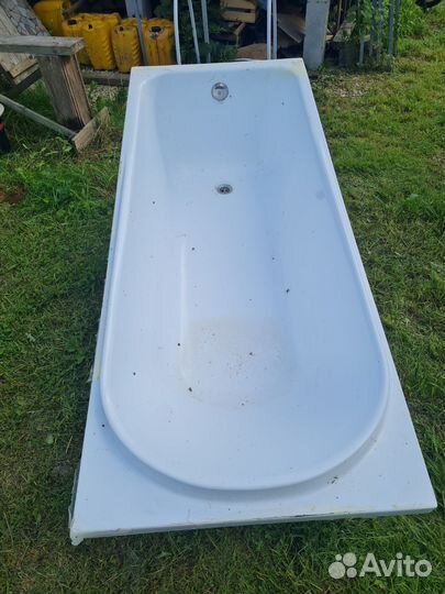 Ванна акриловая