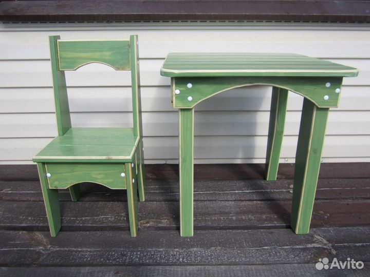 Детский столик и стульчик