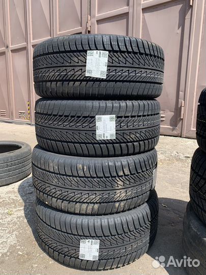 Goodyear UltraGrip 8 Performance 285/45 R20 112V