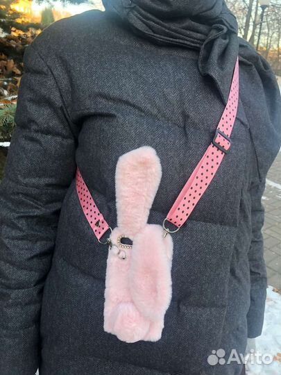 Роскошный пушистый меховой чехол на iPhone