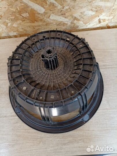 Ниша запасного колеса Mercedes S