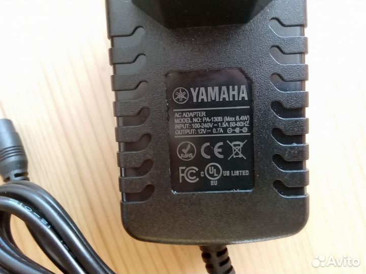 Блок питания синтезатора Yamaha PSR-R300 (PA-3C)
