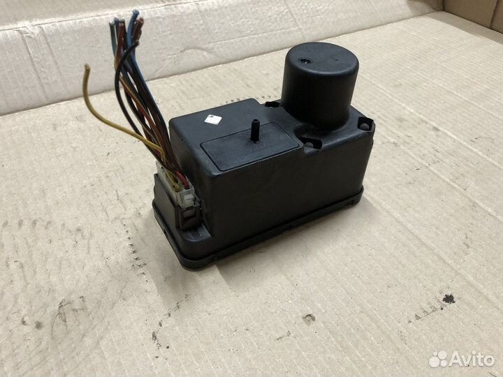 VW Passat B3 Компрессор центрального замка