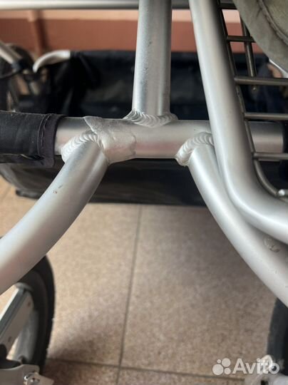 Коляска для двойни bumbleride