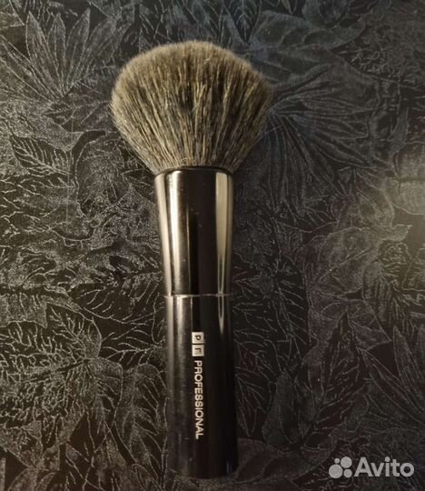 Кисть для макияжа рив гош и веерная новые