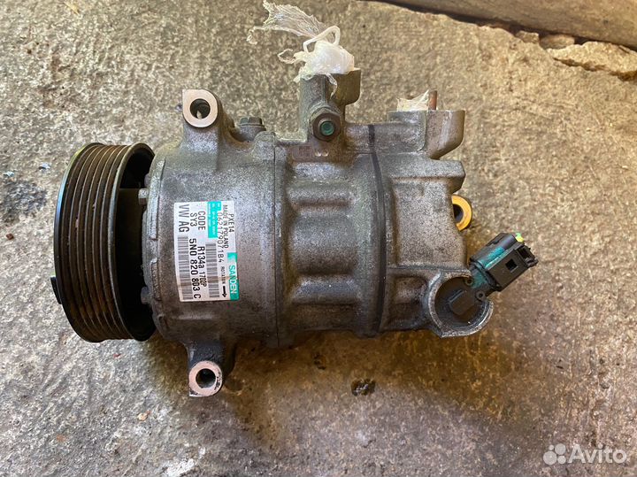 Компрессор кондиционера 5n0820803c Volkswagen