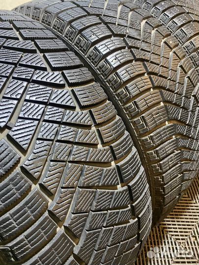 Pirelli Ice Zero FR 235/55 R18 104T