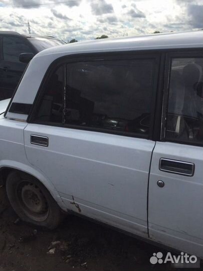 Двери задние Лада 2107