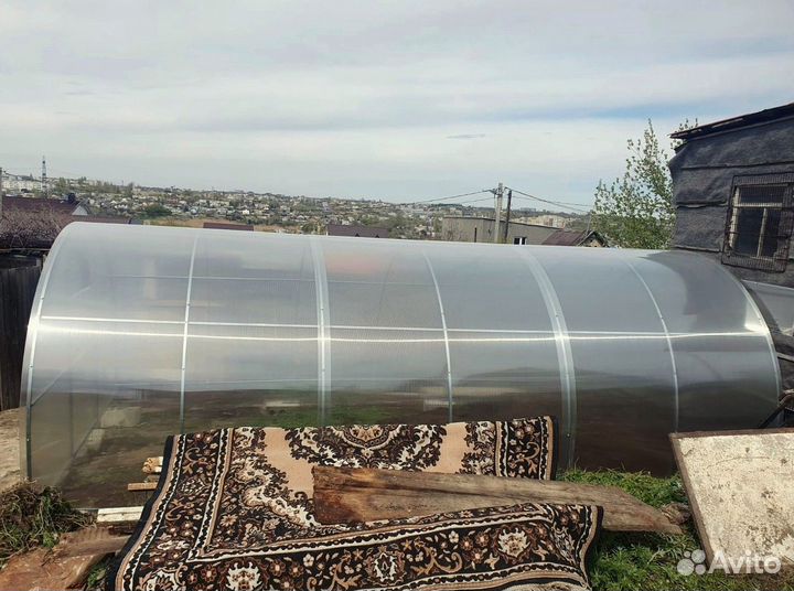 Теплица из поликарбоната