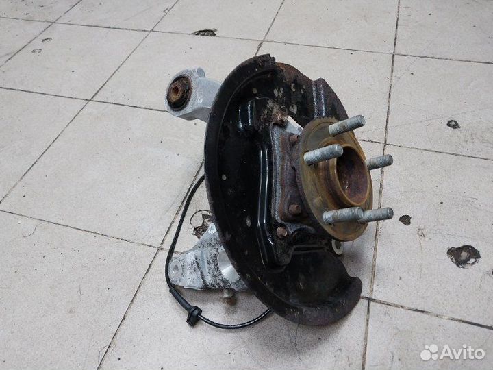 Кулак поворотный задний правый Ford Mustang S550