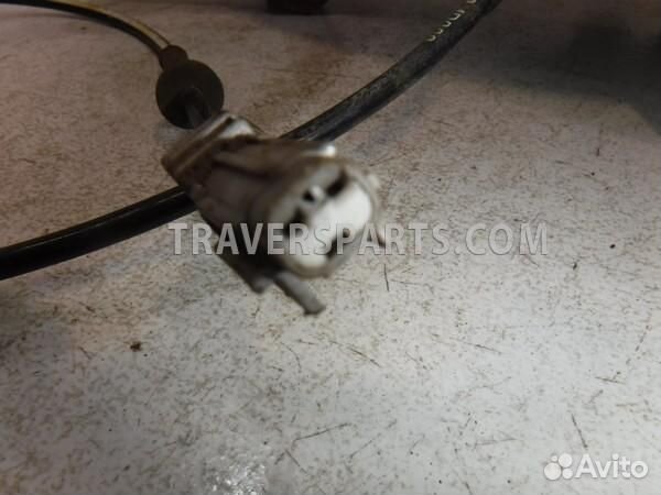 Кулак передний правый