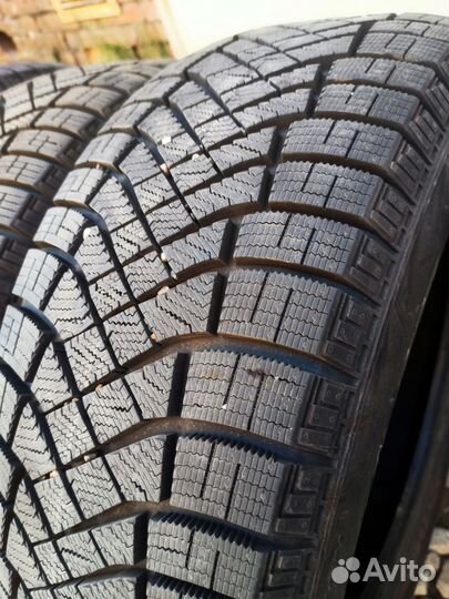 Pirelli Ice Zero FR 225/60 R17