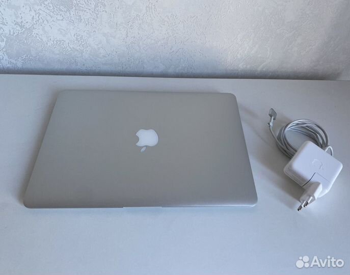 Apple macbook air 13 2017 8gb 128