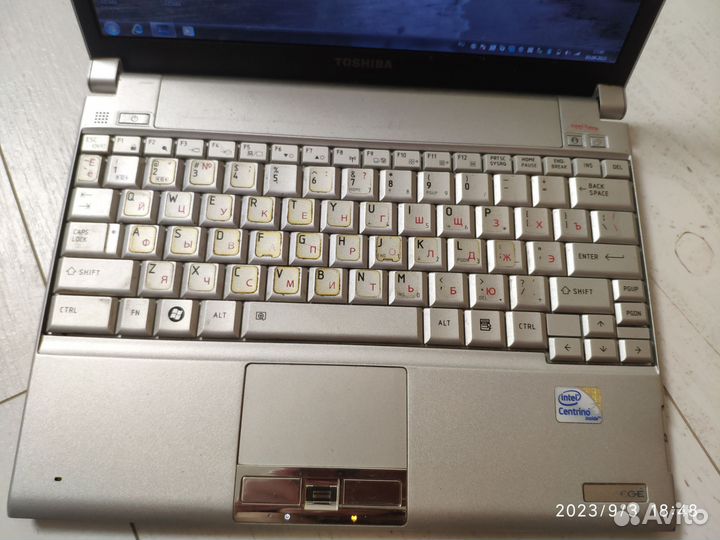 Ноутбук Toshiba R600