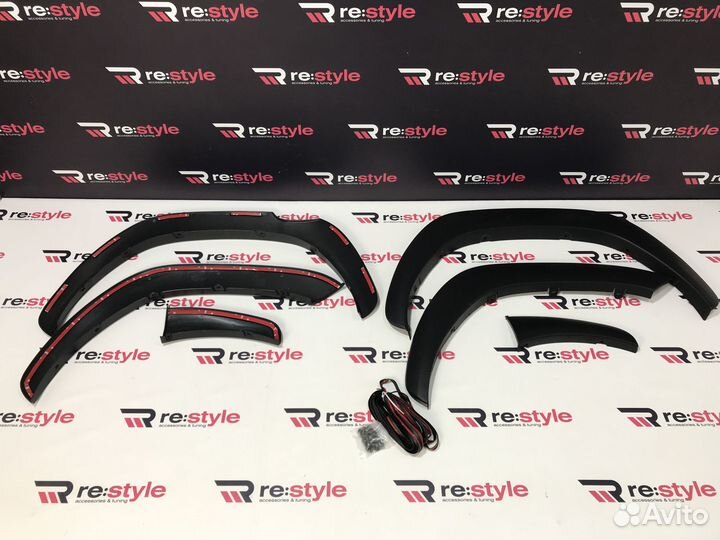 Фендера Toyota Hilux Pick Up с16г Тонкие