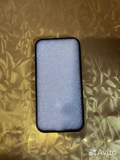 Чехол на iPhone 12