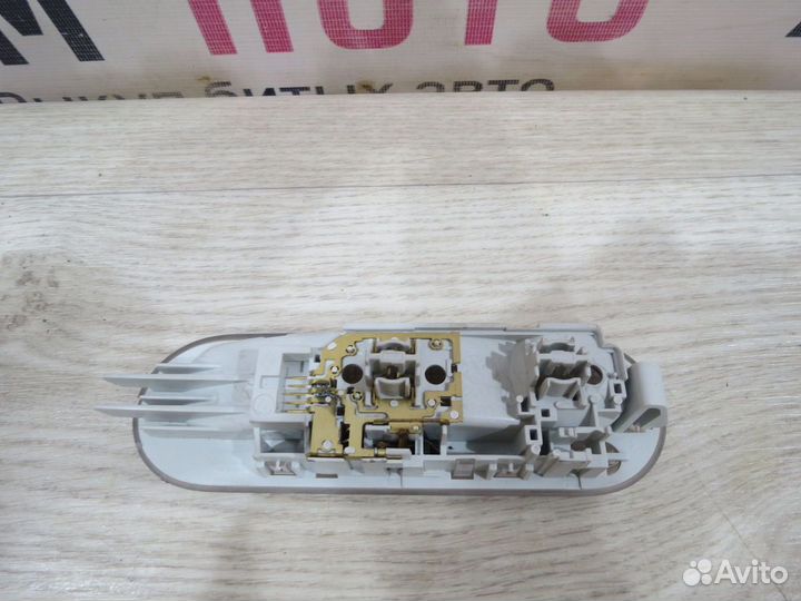 Плафон салонный Renault Sandero 2