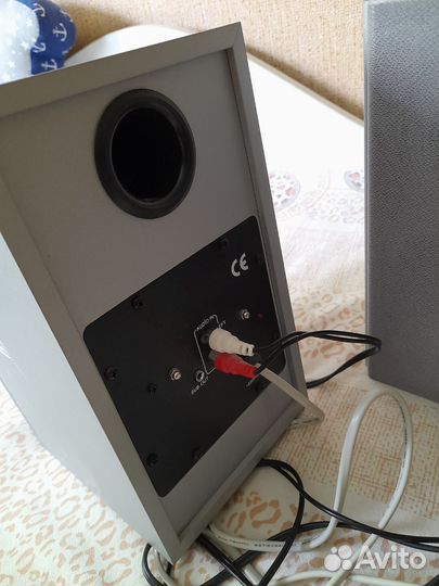 Акустические колонки sven