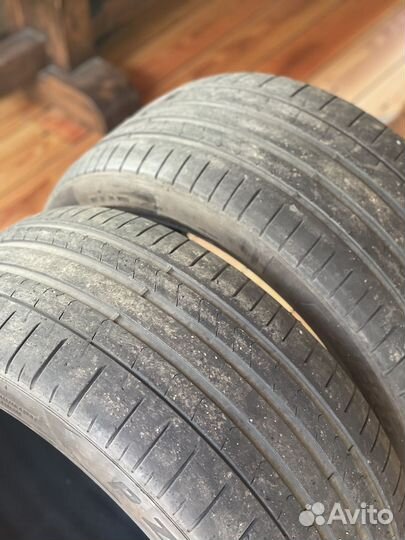 Pirelli P Zero PZ4 275/35 R20 102Y