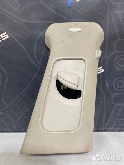 Обшивка салона правая Volkswagen Passat Variant B6